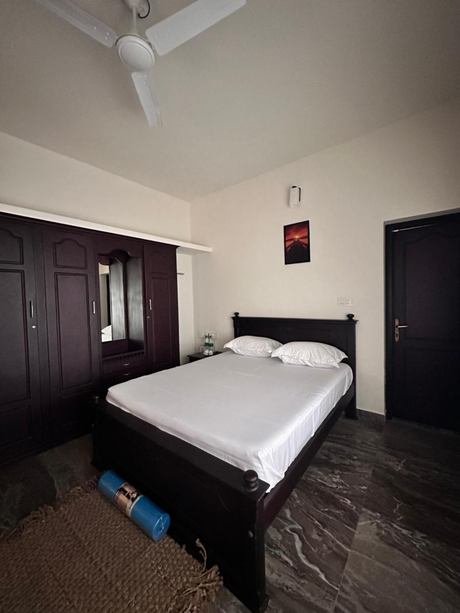 Daffodils Inn Alappuzha Экстерьер фото